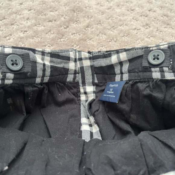 Black and White Gap Mini Skirt - Picture 4 of 5